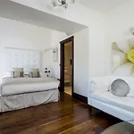Πανσιόν Windermere Suites