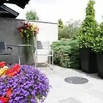 Πανσιόν Windermere Suites 5*