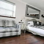 Pensionat Windermere Suites