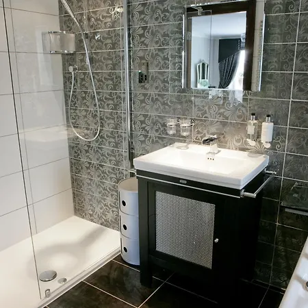 Windermere Suites Гостевой дом 5*