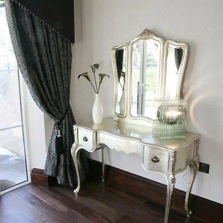 בית הארחה Windermere Suites ווינדרמר